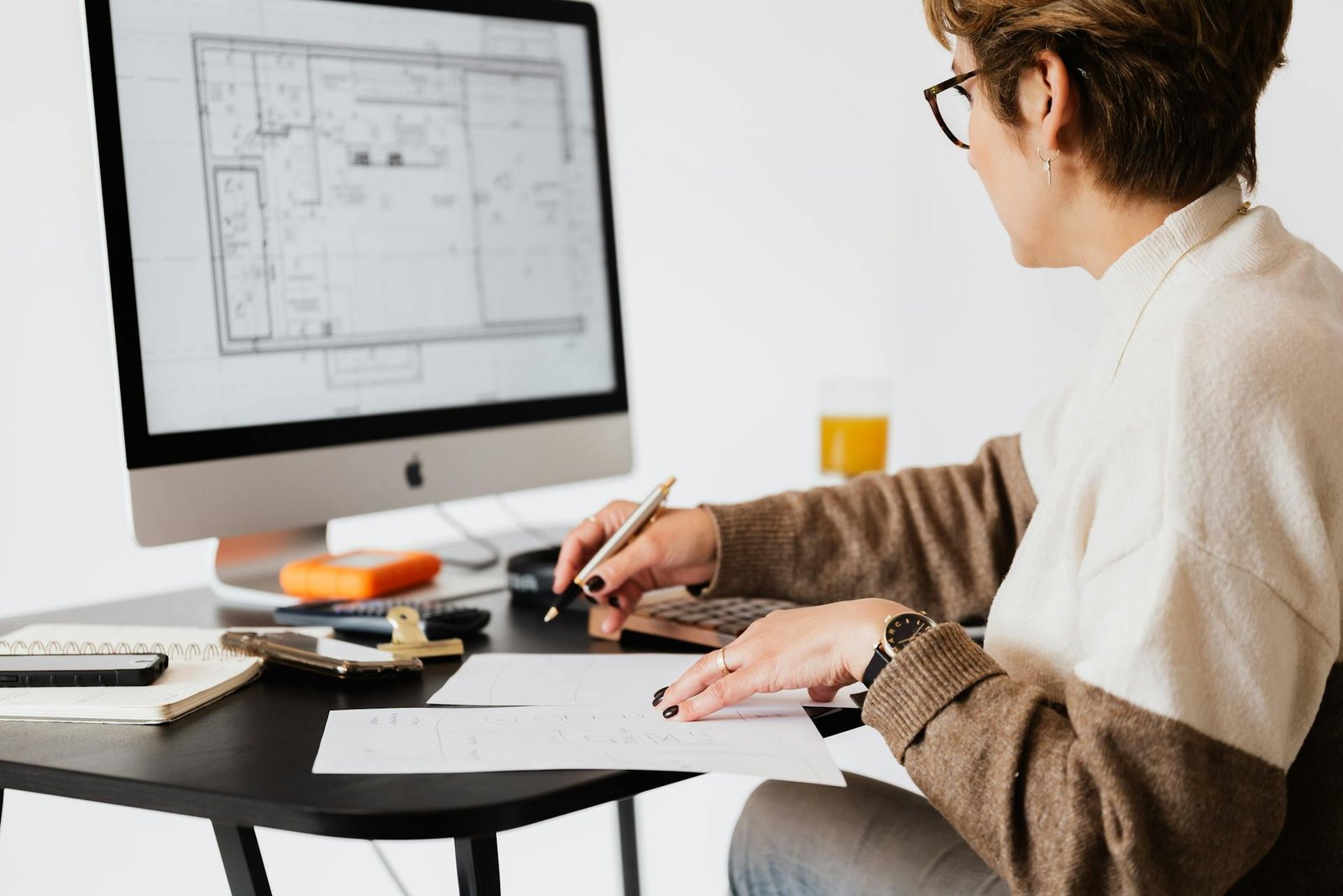 Commandes de base AutoCAD, ligne, polyligne, cercle, arc, rectangle, ellipse, offset, trim, extend, move, copy, rotate, scale, mirror, fillet, chamfer, erase, hatch, layer, properties, matchprop, explode, zoom, pan, undo, redo, array, offset, fillet, chamfer, join, break, join, stretch, grip edit, osnap, ucs, undo, redo, wblock