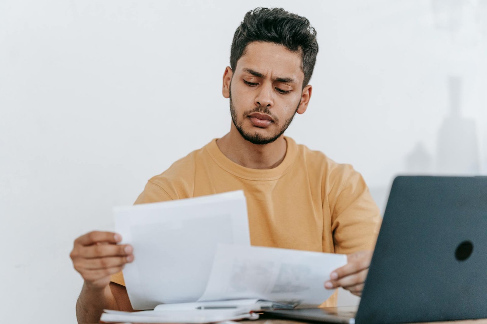 AutoCAD, raccourcis clavier AutoCAD, Ctrl+N nouveau document, Ctrl+O ouvrir fichier, Ctrl+S enregistrer, Ctrl+Shift+S enregistrer sous, Ctrl+Z annuler, Ctrl+Y rétablir, L ligne, C cercle, REC rectangle, PL plume, TR trim (rogner), EX extend (étendre), O offset (décalage), CO copy (copier), M move (déplacer), RO rotate (pivoter), SC scale (mise à l’échelle), Z zoom avant/arrière, PAN main (Espace), OSNAP accrochage objets, Ctrl+1 propriétés, Ctrl+2 barre d’outils, Ctrl+Shift+O plan de travail, UCS changer système de coordonnées, HATCH hachures, DIM dim commander cotation, BLOCK créer bloc, W wipeout effacer zone, MIRROR miroir, FILLET chanfrein, CHSPACE déplacer éléments vers autre espace, X explode (dissocier)